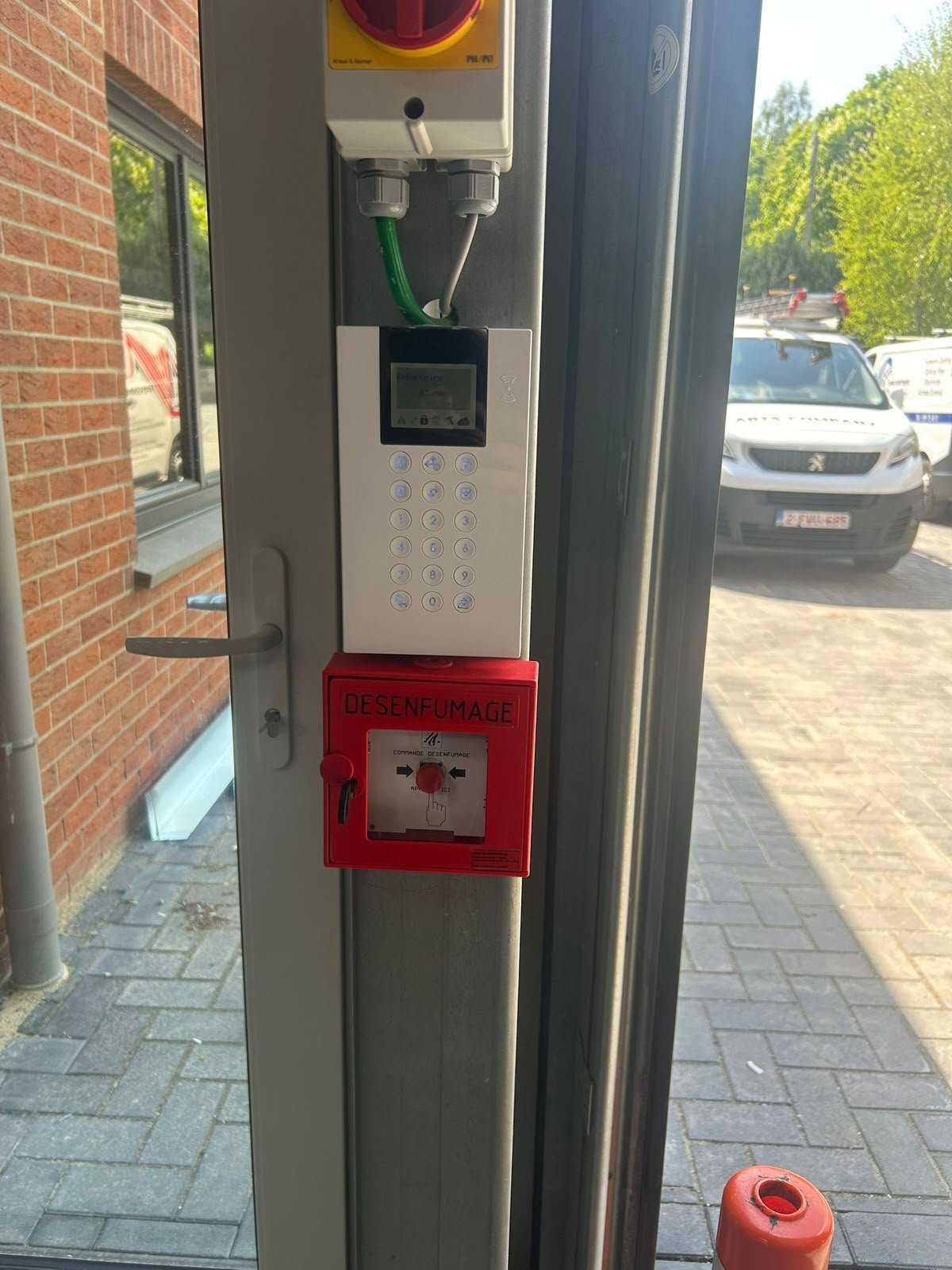 Photo : équipe sur chantier ou dirigeant sur site